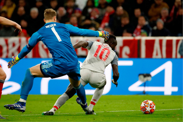 Bei seinem Ausflug und dem 1:0 für Liverpool durch Sadio Mane machte Torhüter Manuel Neuer keine gute Figur.