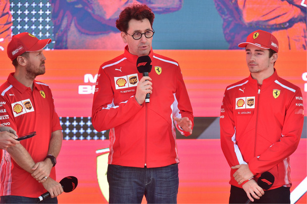 Ferrari-Teamchef Mattia Binotto, Sebastian Vettel und Charles Leclerc blasen zum Angriff auf Mercedes.