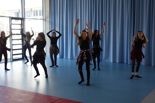 Die Schüler boten tolle Rhythmus- und Tanzeinlagen.