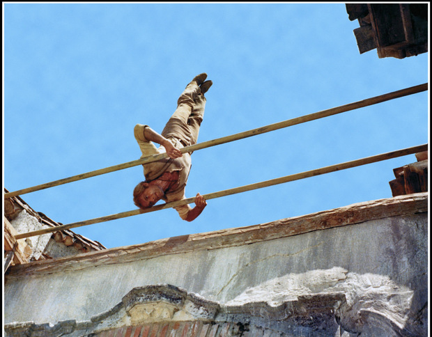 1975 fit an der Stange: Terence Hill.