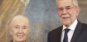 Jedes Jahr besucht sie Wien, 2017 traf sie Bundespräsident Van der Bellen