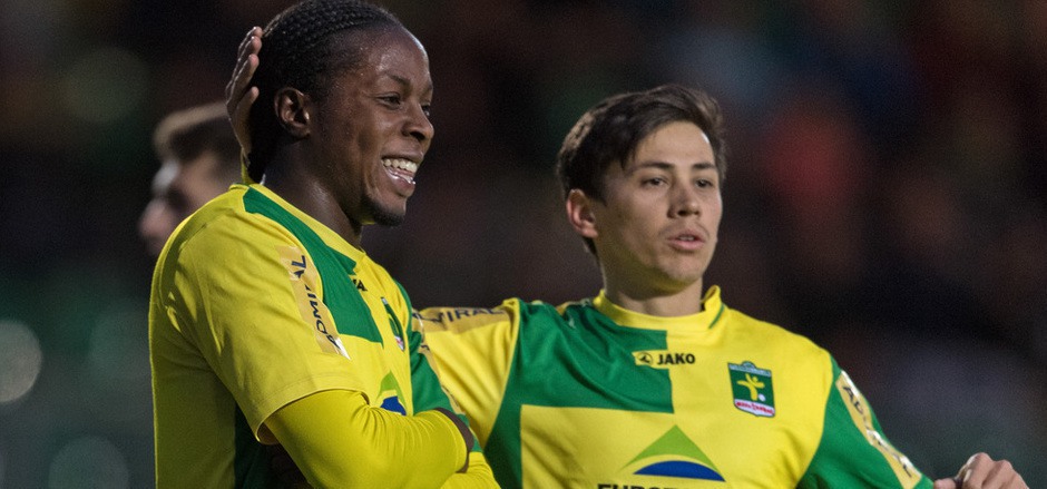 Martin Boakye (l.) köpfelte Kitzbühel zum Sieg.