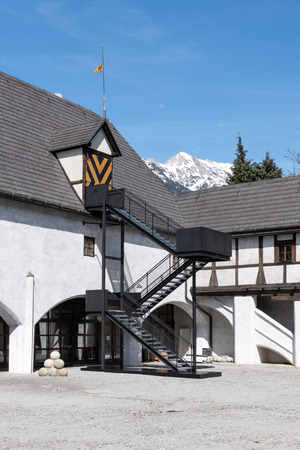 Mit dem studio 3, dem Institut für experimentelle Architektur der Uni Innsbruck, wurden die architektonischen Maßnahmen entwickelt.