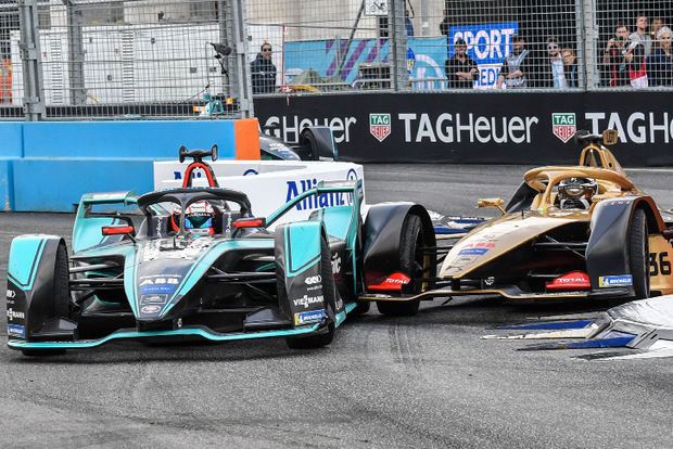 Jaguar vor Techeetah: Mitch Evans beim Überholen von Andre Lotterer.