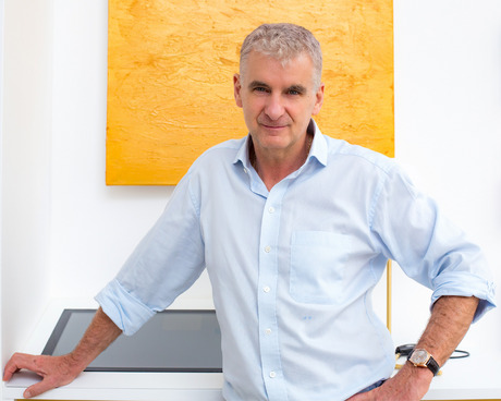 Artur Worseg ist Society-Doktor, Vater und Autor.