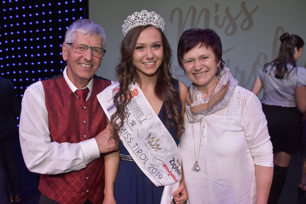 Steffi Mauracher mit Papa Hanspeter und Mama Hermine.