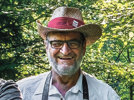 „Viele tausend Jahre haben Menschen Lebensmittel über der Glut mit Strahlungshitze gegart.“
Franz Größing (Grillweltmeister, St. Johann)