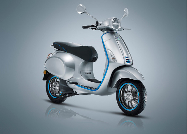 Neu im Vespa-Programm: die Elettrica mit 100 km Reichweite.