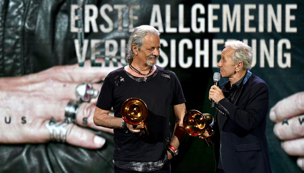 Gleich zwei Preise räumten Thomas Spitzer und Klaus Eberhartinger von der EAV ab.