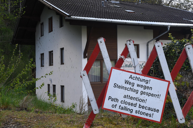 Die Umgebung um die evakuierten Häuser wurde gesperrt.