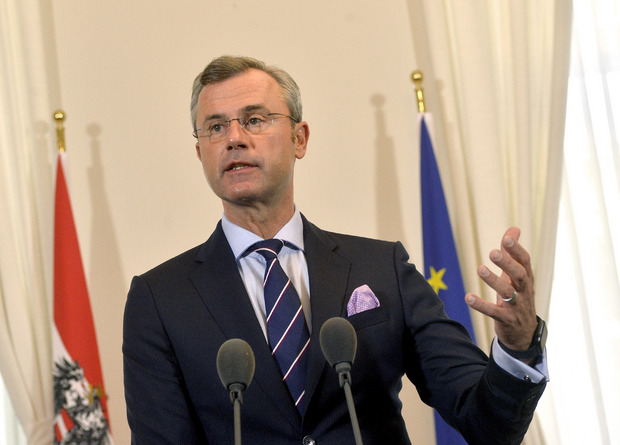 „Der Asfinag ist es daher derzeit unmöglich, zu Kosten und Terminen Aussagen zu treffen.“
Norbert Hofer FP
(Verkehrsminister)