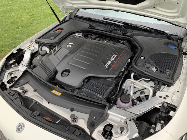 Das Herzstück unseres CLS AMG: ein Reihensechzylinder kombiniert mit einem elektronischen Helferlein.