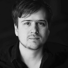 Der Tiroler Musiker und Komponist Christian Tschuggnall (31) lebt seit zehn Jahren in Berlin. Er produziert regelmäßig Musiksequenzen, die weltweit bei Filmen, TV-Serien und Shows zum Einsatz kommen.