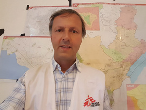 „Es bleibt jetzt nur noch wenig Zeit für eine Trendwende, bevor eine zerstörerische Dimension erreicht ist.“ Marcus Bachmann
(Ebola-Experte MSF)Foto: Bachmann