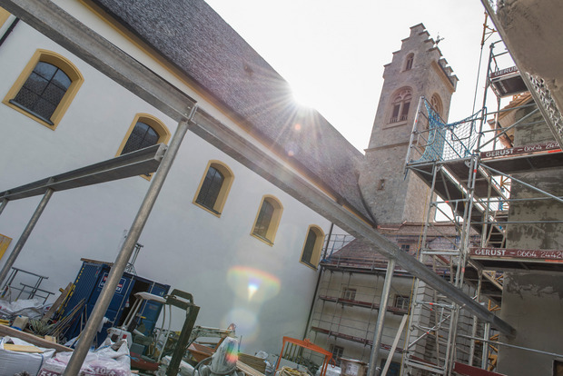 Auf dem Fundament des 1704 abgebrannten Teils entsteht ein Neubau mit Gästebereich und Pforte.