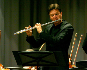 Solist Karl-Heinz Schütz.