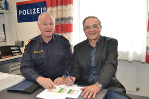 Bezirkskommandant Walter Meingassner (links) und Kriminalreferent Walter Gaschnig präsentierten die Statistik.