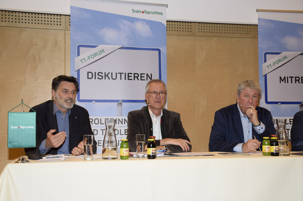 Armin Hofreiter (Bürgerinitiative), BM Josef Dillersberger, TT-CR Mario Zenhäusern (Moderator).