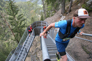 Die 728 Stufen der Stahlstiege entlang des Stuibenfalls forderten den Teilnehmer alles ab.