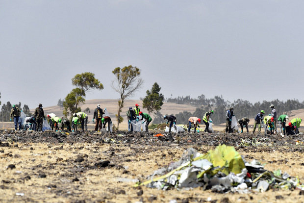 In Äthiopien stürzte eine Boeing 737 Max 8 kurz nach dem Start ab und zerschellte am Boden. 157 Menschen starben.