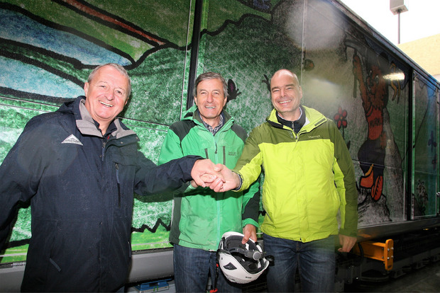 Freuen sich über das Finale des dreijährigen Modernisierungsprojekts: GF Georg Geiger, Betriebsleiter Ernst Schalber und GF Stefan Mangott (v. l.).