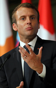 Macron sprach sich außerdem für eine stärkere steuerliche Belastung für Unternehmen in Europa aus, die hohe Umweltschäden verursachen.