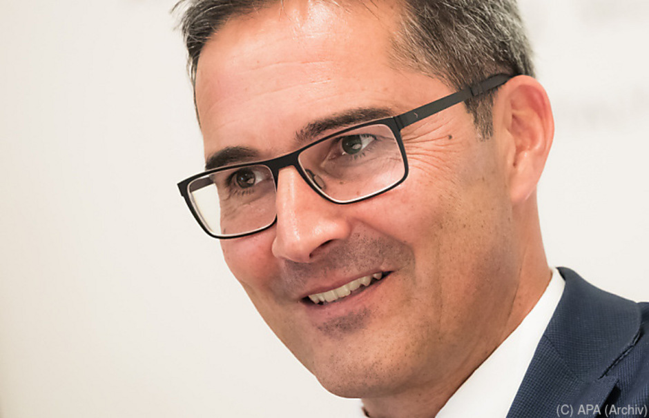 Kompatscher ist gegen ParteiSpenden von Privaten.
