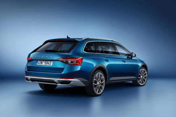 Er ist das erste Plug-in-Hybrid-Modell der Marke Škoda.