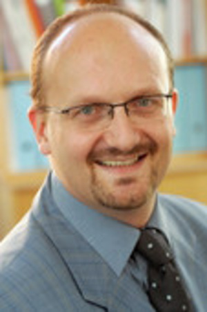 "Der Wunsch von Vätern nach mehr Zeit mit den Kindern ist in Österreich außerordentlich stark ausgeprägt", sagt Norbert Neuwirth (Ökonom, ÖIF).