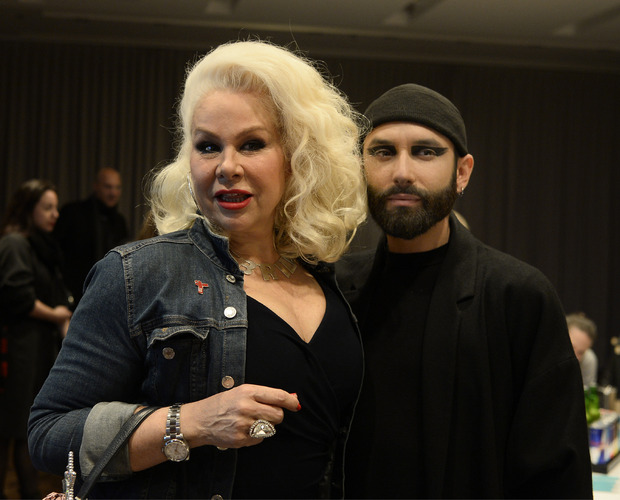 Dianne Brill (Muse von Andy Warhol) und Conchita während der Pressekonferenz. Conchita wird den letzten Life Ball am 8. Juni moderieren.