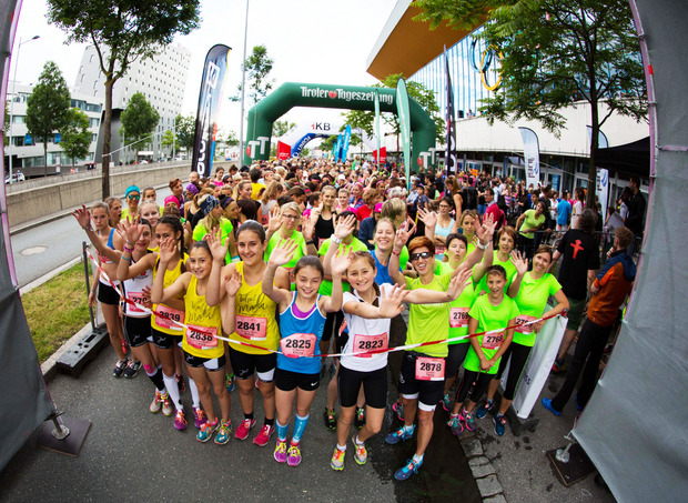 Topmotiviert starten auch heuer wieder unzählige Tirolerinnen beim Frauenlauf.