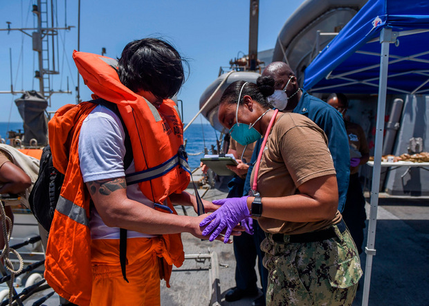 Crew-Mitglieder der "Kokuka Courageous" mussten medizinisch behandelt werden.