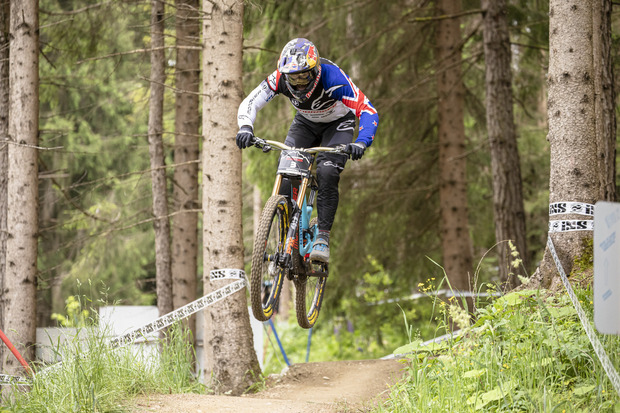 Brook MacDonald holte sich den Downhill-Sieg.