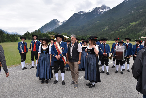 Die Kapelle Häselgehr spielte der Veranstaltung und Fritz Gursiser auf.