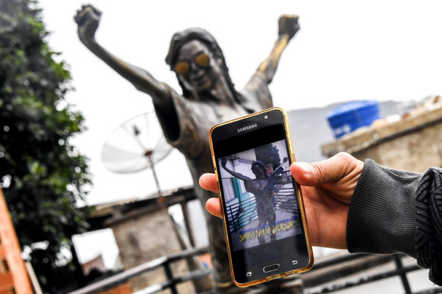 In Rio de Janeiro in Brasilien steht zu Jackos Ehren eine Statue.