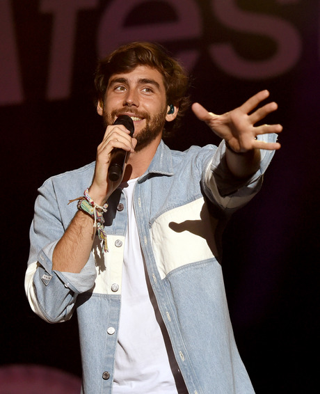 Der in Deutschland lebende Sänger mit spanischen Wurzeln Alvaro Soler gilt als Frauenschwarm.