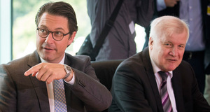 Deutschlands Verkehrsminister Andreas Scheuer (l.) und Innenminister Horst Seehofer (beide CSU).