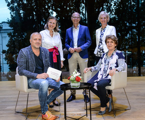 Bernhard Aichner (Autor), Patrizia Zoller-Frischauf (LR Wirtschaft), Georg Laich (ORF Tirol), Silvia Lieb (Moser Holding) und Haim-Swarovski.