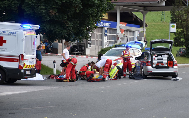 In der Wildschönau lieferte sich ein Mann einen Schusswechsel mit der Polizei. Er wurde verletzt.