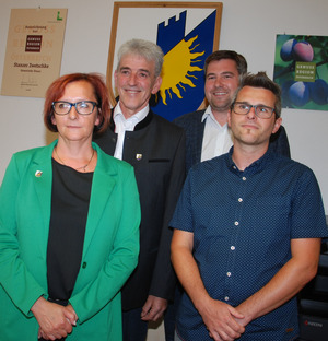 Der neue Gemeindevorstand: BM Ferdinand Beer (2. v. l.) mit GV Eva Maria Walch, VBM Thomas Kössler und GV Michael Gruber (v. l.).