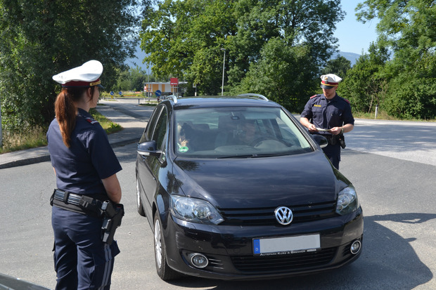 Das Fahrverbot auf der L211 wurde von der Polizei genau kontrolliert.