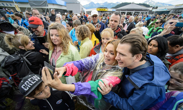 Die Wanderung auf die Rosshütte in Seefeld war für Sebastian Kurz wie eine Selfie-Tour.
