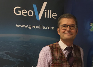 „Hitzewellen werden viel öfter kommen und länger dauern. Was ich jedem raten muss, der in Tirol unterhalb von 800 Metern Seehöhe ein Haus bauen will: eine Kühlung einbauen", so Christian Hoffmann, GeoVille.