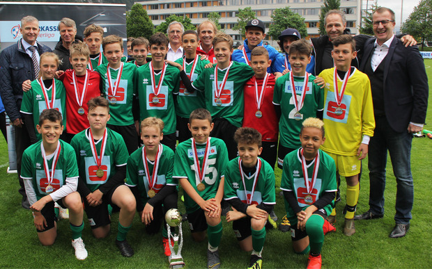 Die Tiroler Sieger der Fußball-Schülerliga: Die NMS Wörgl schnappte sich heuer den Landestitel.