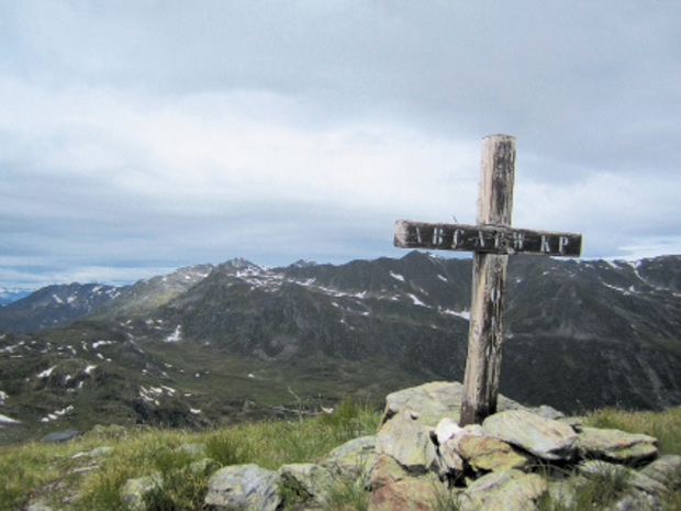 Das Kreuz des Skispitzls ist klein, aber fein.