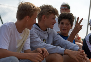 „Due, due“: Moritz, Piet und Daniel beim Fachsimpeln.