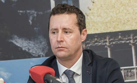 „Nach dem Tod des Lkw-Lenkers führen wir ein Ermittlungsverfahren wegen des Verdachts des Mordes.“
Hansjörg Mayr
(Staatsanwalt)
