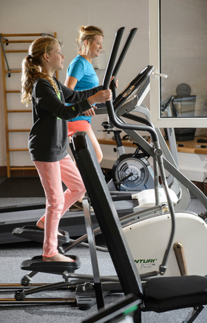 Sportskanonen. Fitness und ein Klettersteig sind Sonja und Nova Brouwer wichtig.