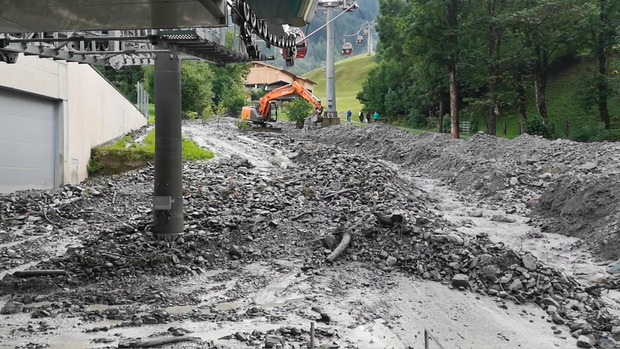 Verletzt wurde durch die Gerölllawine in Kirchberg niemand, die entstandenen Schäden stehen noch nicht fest.