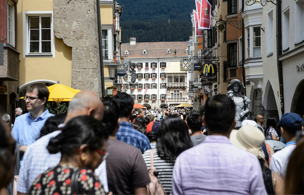 Die Innsbrucker Altstadt ist im Sommer ein Magnet.